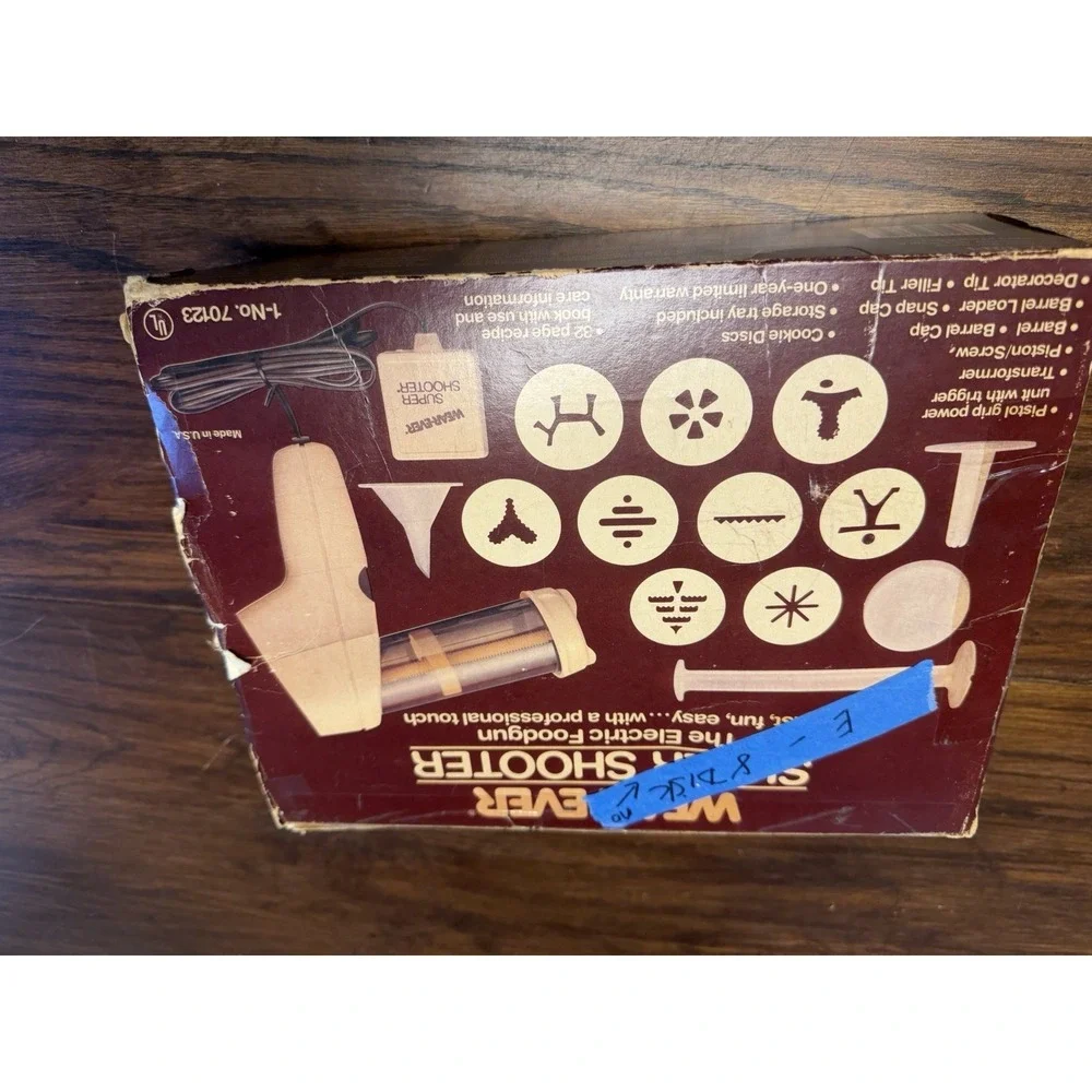 Wear-Ever Super‎ Shooter Electric Cookie Pastry Press Gun In Box #70123 8 Disk